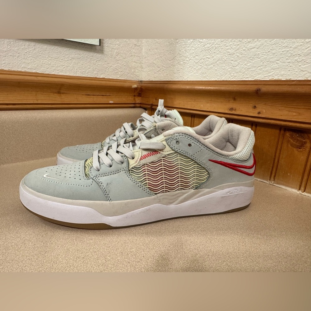 NIKE SB ISHOD